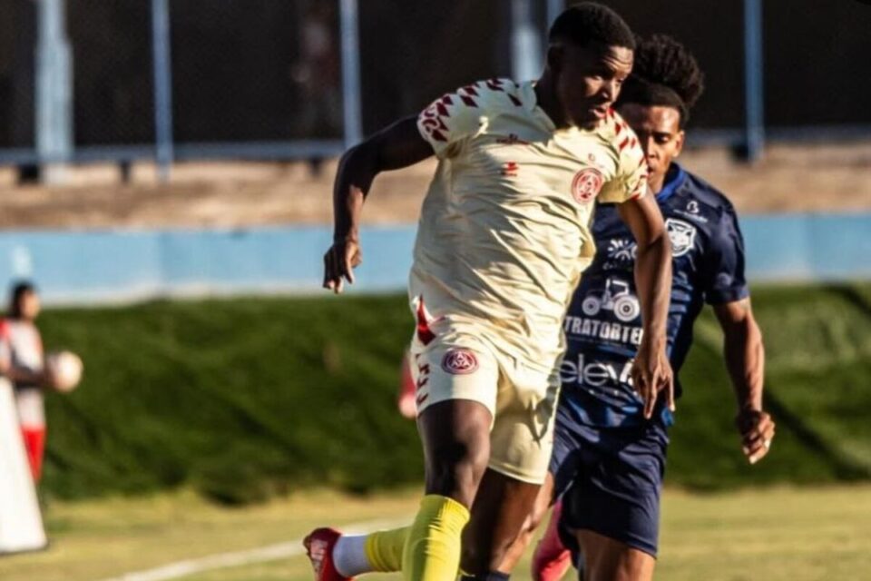 Jogo entre Anapolina e Grêmio Anápolis pela Divisão de Acesso