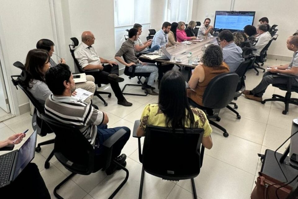 Lixão de Goiânia em pauta durante audiência (Foto: Divulgação)