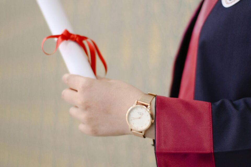 Diploma de papel chega ao fim e não terá mais validade; saiba mais (Foto: Pexels)
