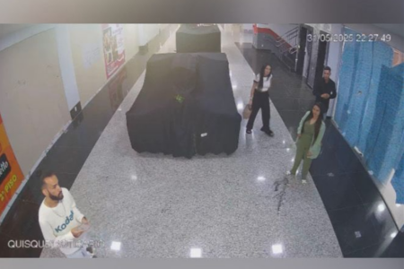Câmeras de seguranças registraram ação dos criminosos (Foto: Reprodução)