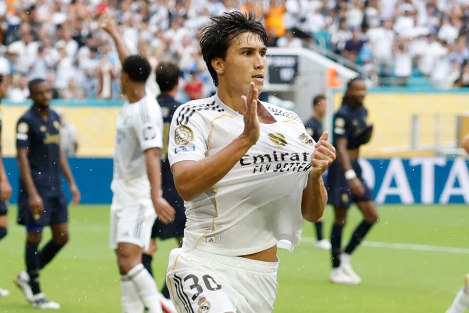Gonzalo García comemora gol do Real Madrid