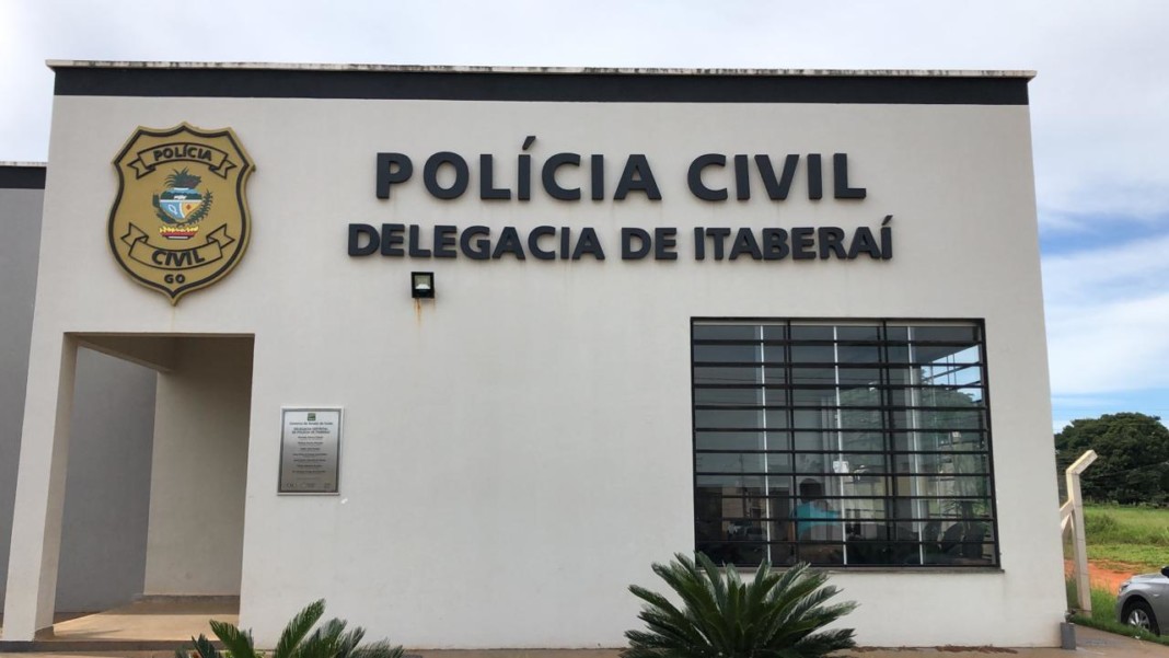 Indivíduos são considerados de alta periculosidade pela polícia Dupla foragida por homicídio em Itaberaí é presa em Trindade
