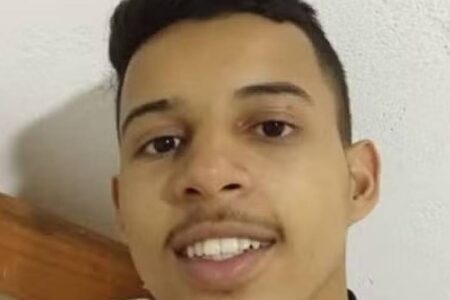 Jovem envenenado com bolinho de mandioca está em estado grave, diz hospital