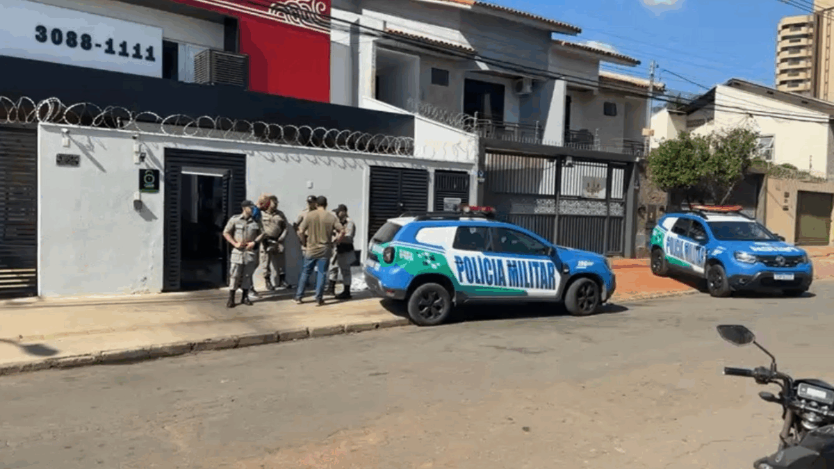 Entregador morre ataque de abelhas durante o expediente em Goiânia 1 e55ea9b6 design sem nome 2025 07 24t075317.030 Entregador morre ataque de abelhas durante o expediente em Goiânia