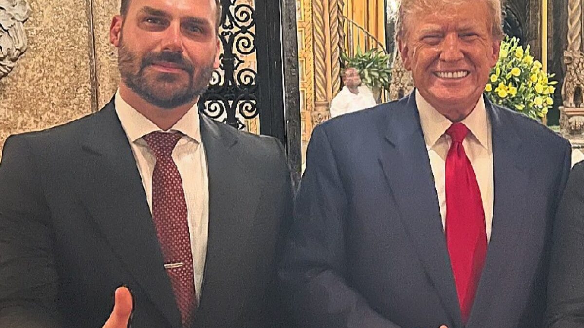 Eduardo Bolsonaro muda o tom e diz que não trabalhou por tarifaço anunciado por Trump Deputado sempre trabalhou por sanções individuais