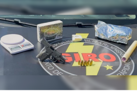 Polícia descobre laboratório de drogas após suspeito tentar furgir de abordagem, em Aparecida