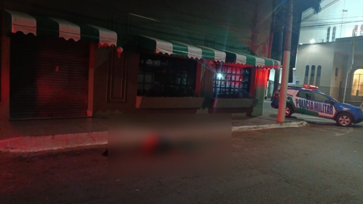 Briga entre homens em situação de rua termina em assassinato em Campinas Vítima foi atacada com pauladas e apresentava hematomas na cabeça