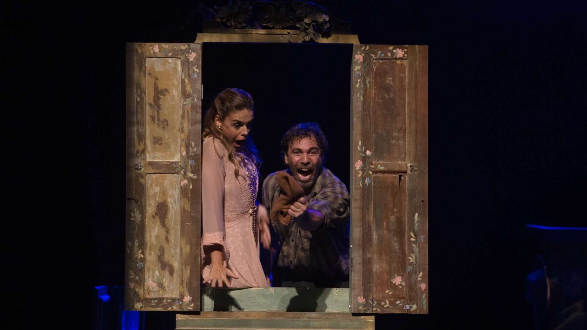 Clássico da TV, ‘O Cravo e a Rosa’ ganha versão teatral com apresentações em Goiânia