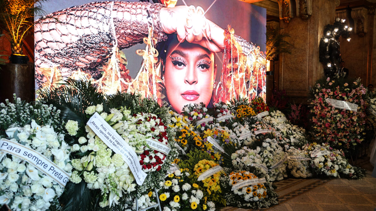 Famosos vão ao velório de Preta Gil no Theatro Municipal do Rio de Janeiro; fotos 1 Famosos vão ao velório de Preta Gil no Theatro Municipal do Rio de Janeiro; fotos
