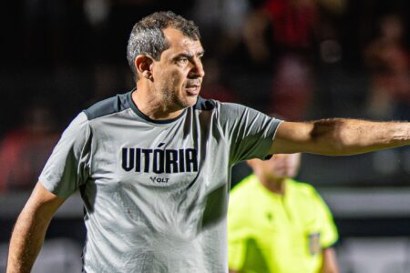 Fábio Carille, ex-técnico do Vitória
