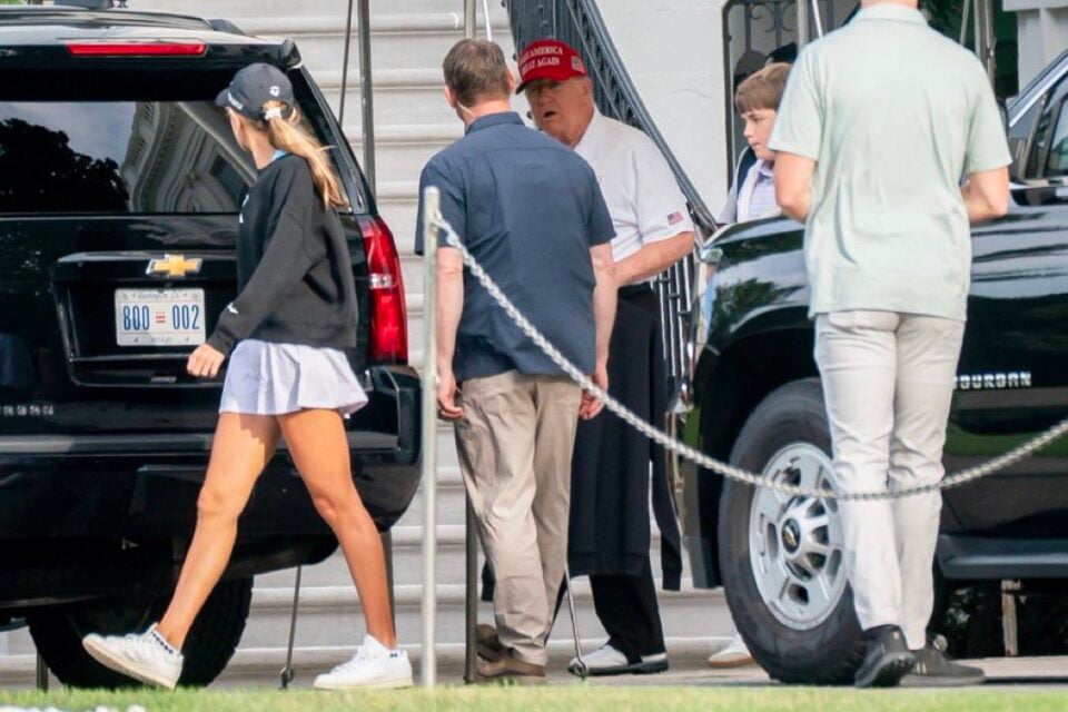 Trump é visto em campo de golfe nos EUA, encerrando rumores sobre sua morte (Foto: Insider Paper/X/Reprodução)