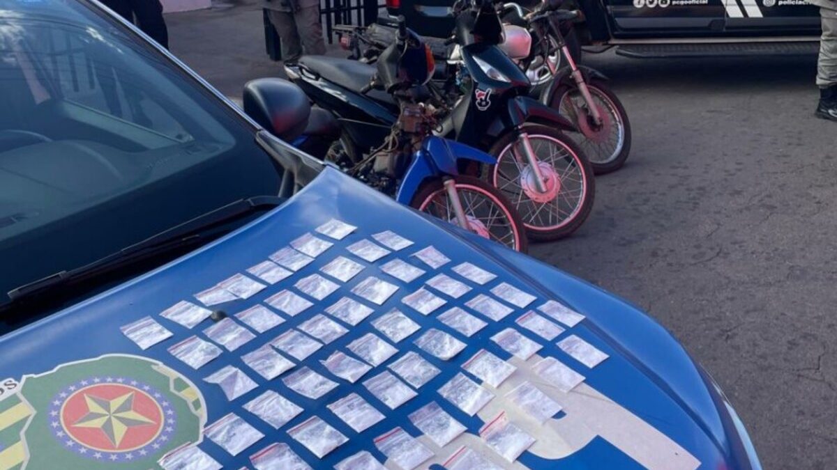 Casal é preso em bunker do tráfico de drogas em Goianira