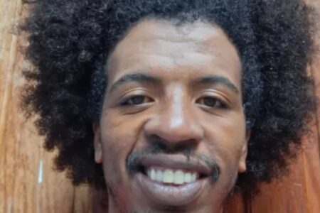 Artista negro é morto a tiros por segurança de supermercado após entrar com cachorro no local Felipe Moraes Oliveira vítima tiro na barriga