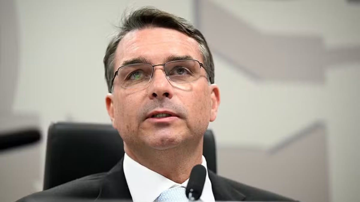 Flávio diz que Bolsonaro fez 'pedido direto' a Motta e Alcolumbre para pautar anistia