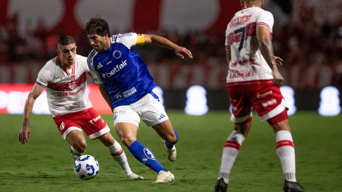 Cruzeiro vence CRB e avança para as quartas de final da Copa do Brasil