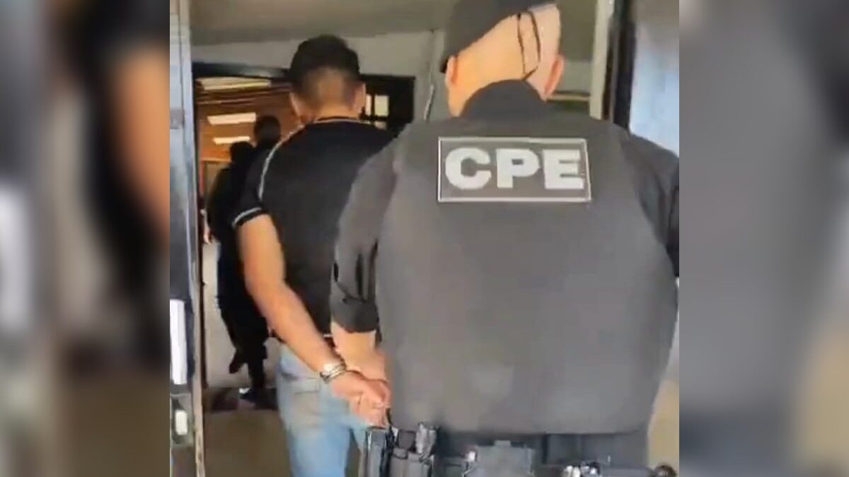  Homens são presos após tentar matar dois familiares com golpes de faca e tesoura, em Aparecida (Foto: Divulgação/Polícia Militar)