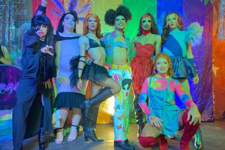 Evento celebra a arte drag com brunch noturno, DJs e performances em Goiânia
