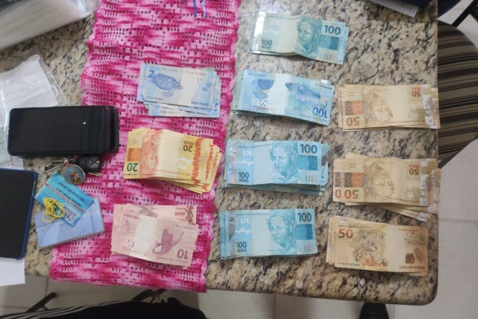 imagem do dinheiro apreendido