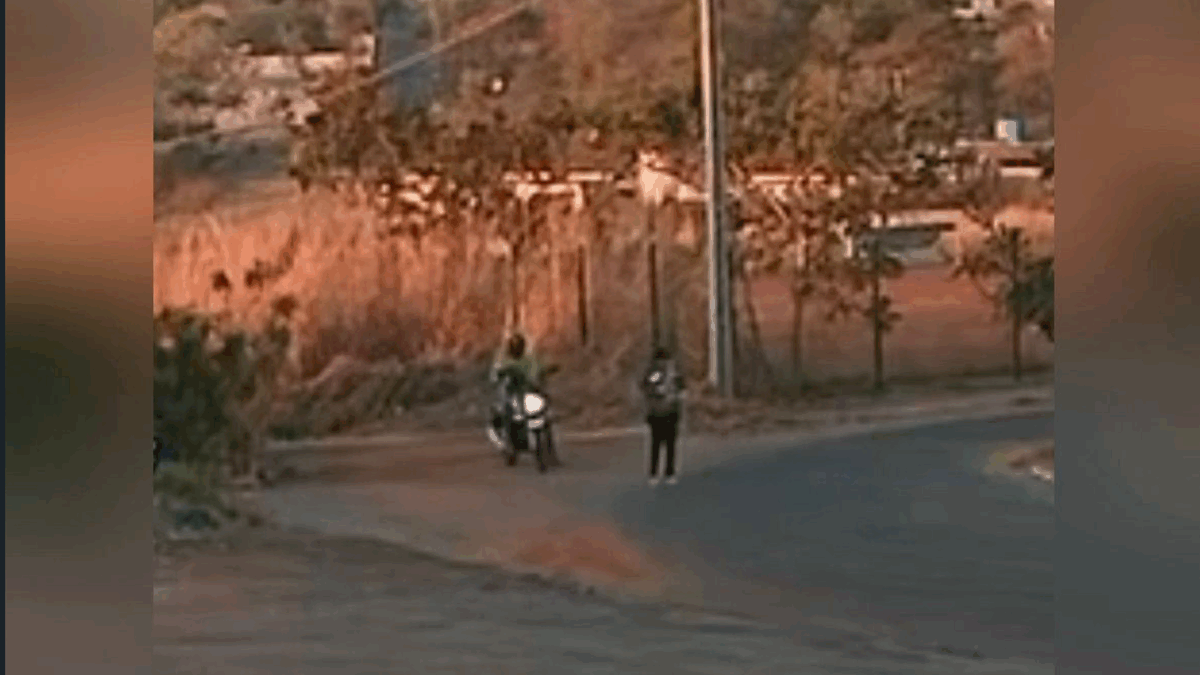 Câmeras de segurança registraram a situação (Foto: Reprodução)