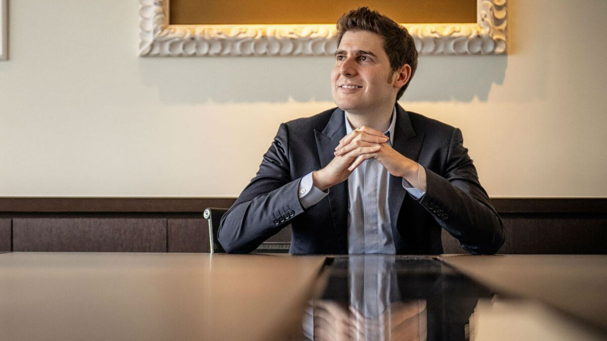 Forbes divulga ranking dos 10 maiores bilionários do Brasil em 2025