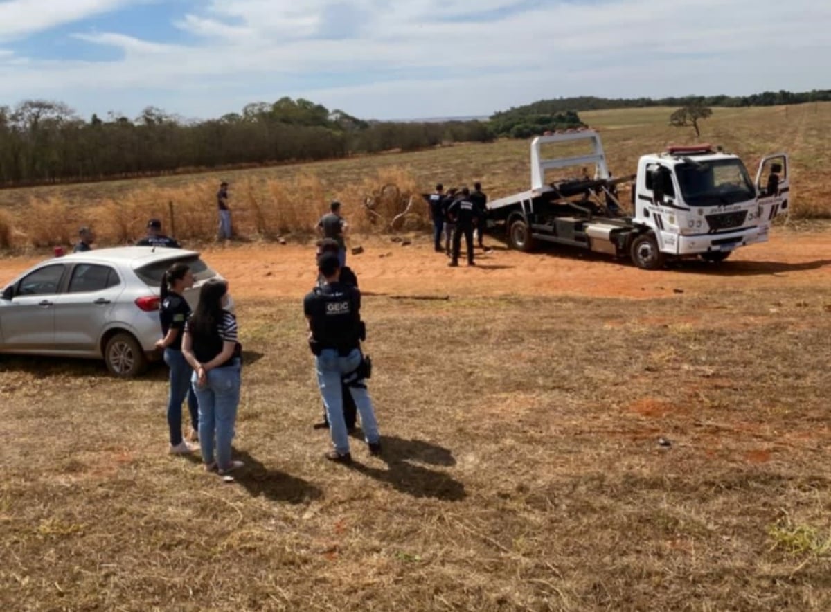 Imagem da perícia no local do acidente