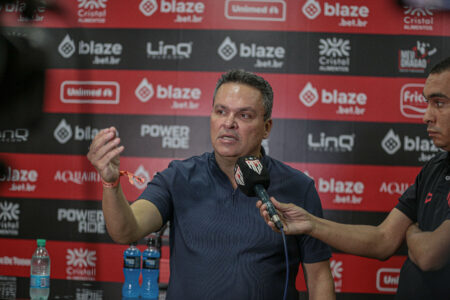 Adson diz que objetivo do Atlético é os 45 pontos