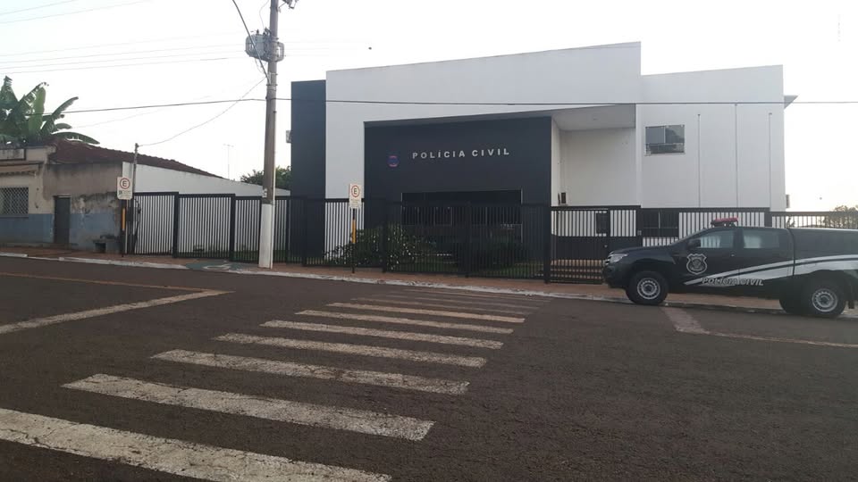 Homem é preso em flagrante por agredir e ameaçar de morte mulher em Jataí enforcou, deu socos, chutes e ainda a ameaçou com uma faca