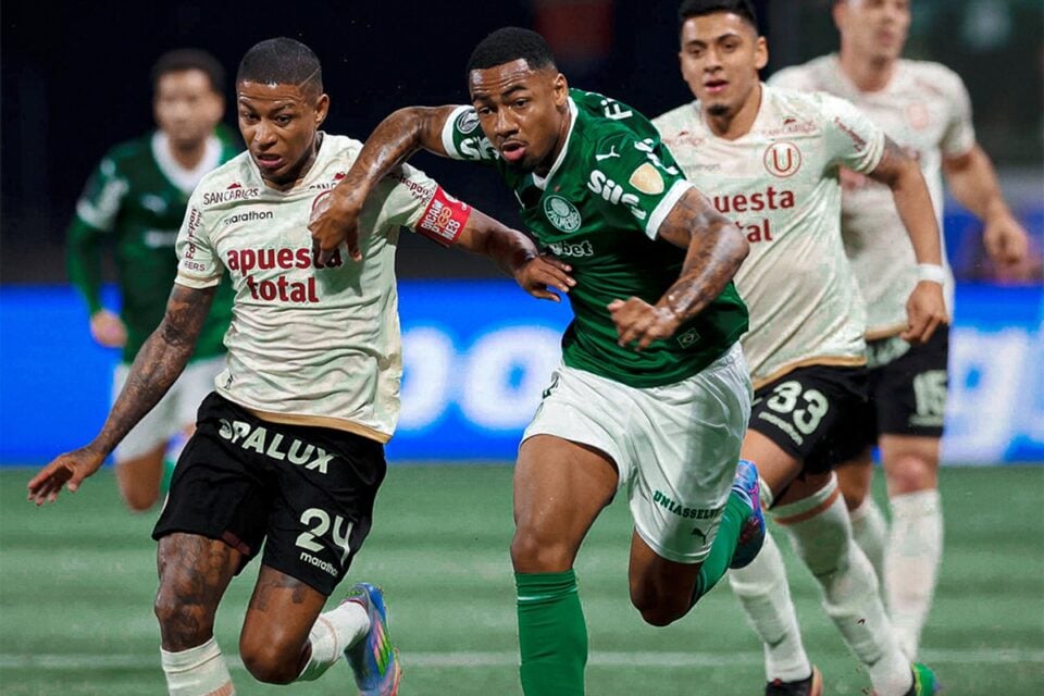 Partida entre Palmeiras e Universitário, pela Libertadores