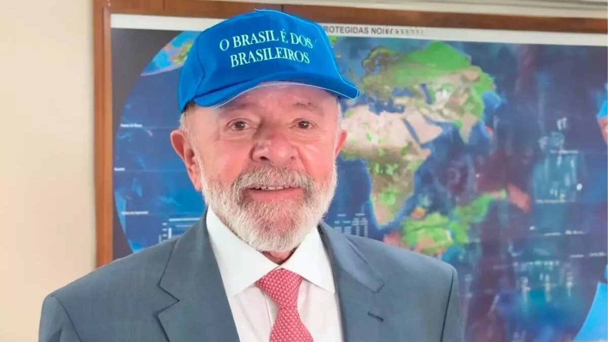 Lula finaliza plano aos setores afetados por tarifaço de Trump Líderes tem reunião marcada para a tarde desta segunda-feira