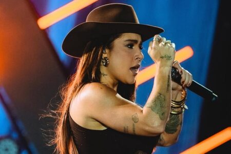 Avião com a cantora Lauanna Prado faz pouso de emergência em Goiânia