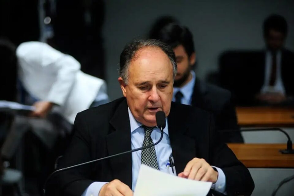 cristovam-buarque-ex-ministro-ex-senador