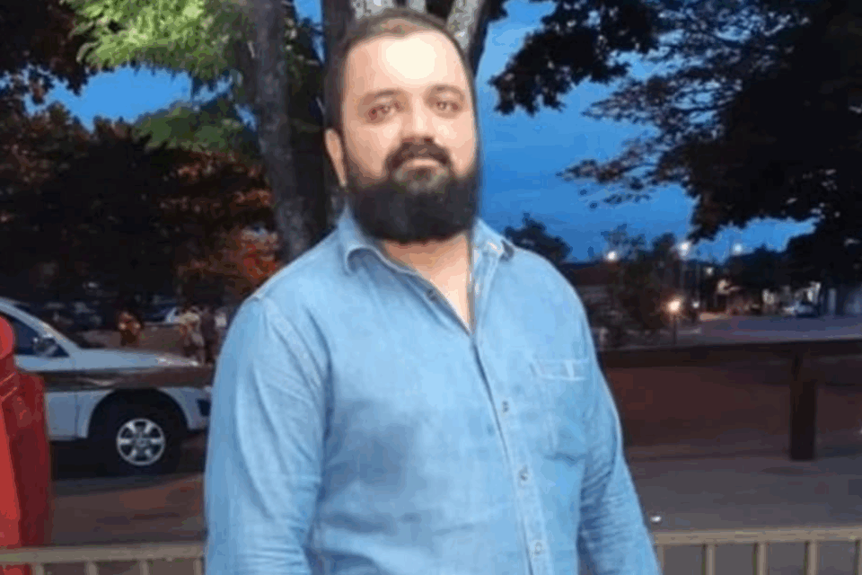 Motociclista morre após bater em carro estacionado em Jataí
