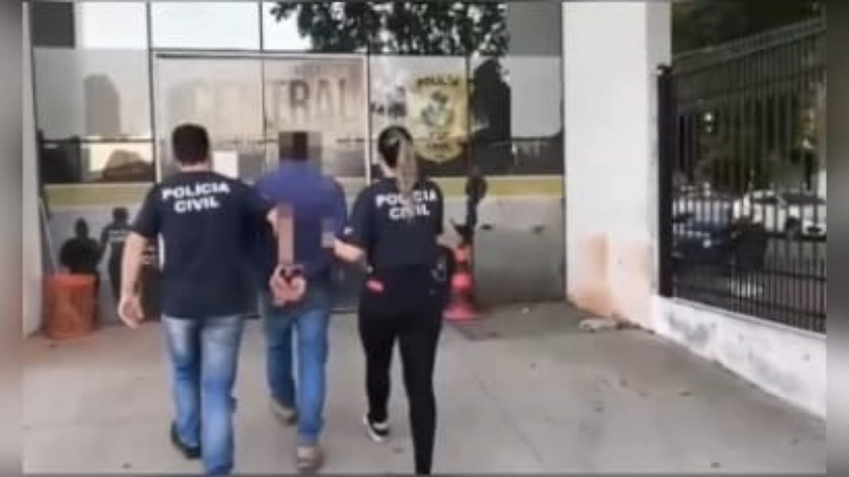 Imagem do homem sendo preso