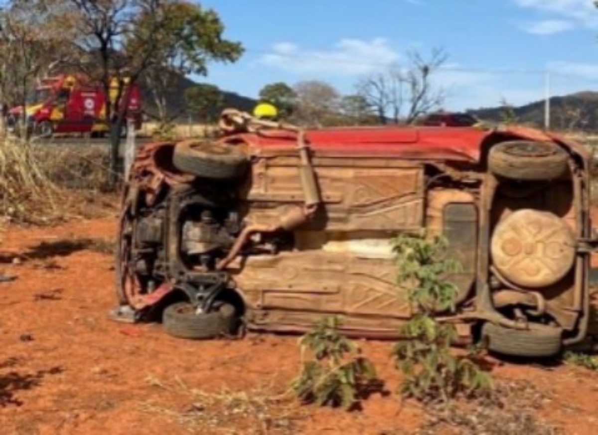 Imagem do veículo após o acidente