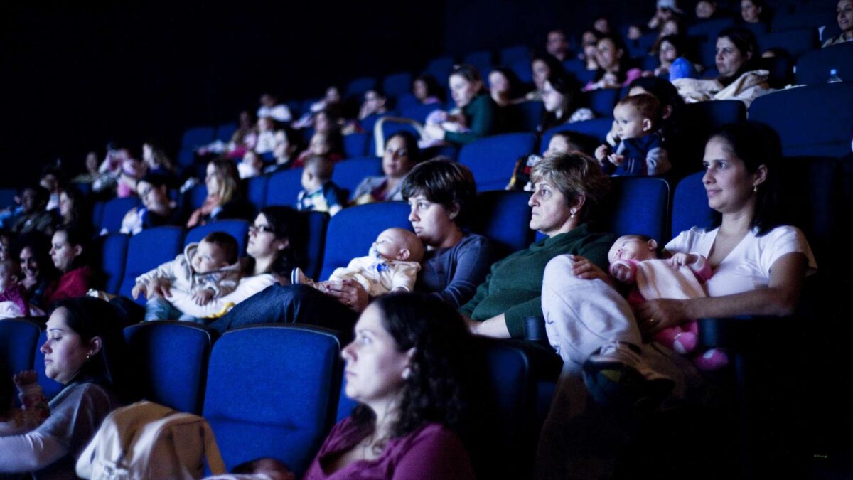 CineMaterna exibe 'Os Caras Malvados 2' em sessão para mães e bebês