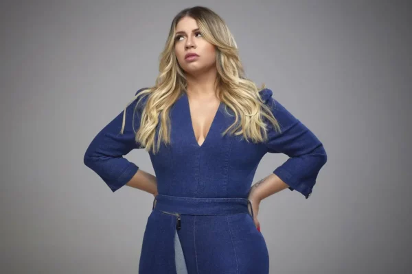 Marília Mendonça rejeitava o rótulo "feminejo" e impulsionou presença feminina no sertanejo