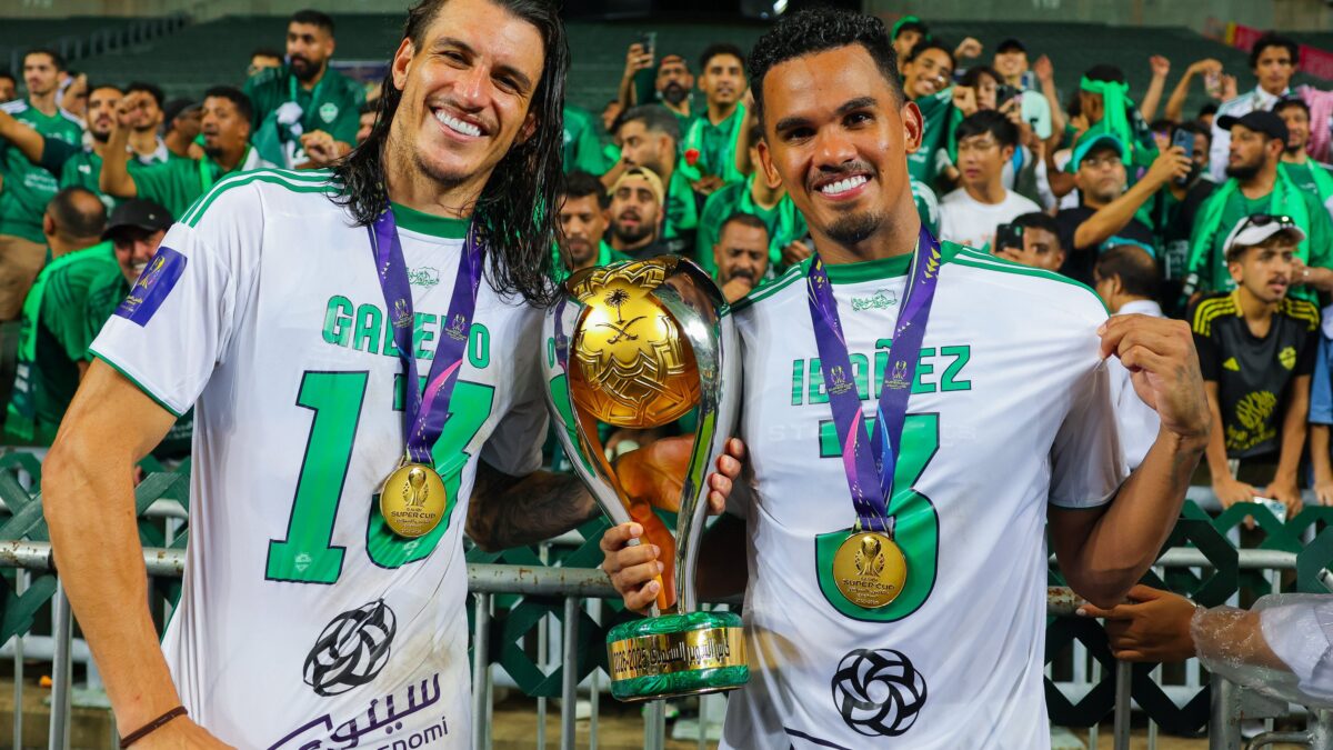 Ibañez e Galeno, jogadores do Al-Ahli