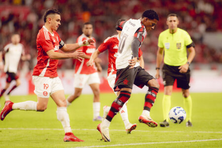 Internacional e Flamengo decidem vaga nas quartas de final