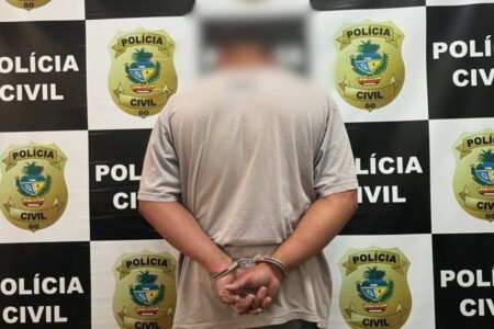 Homem é preso por tráfico de drogas e exploração de dependentes em "favelinha" de Aparecida
