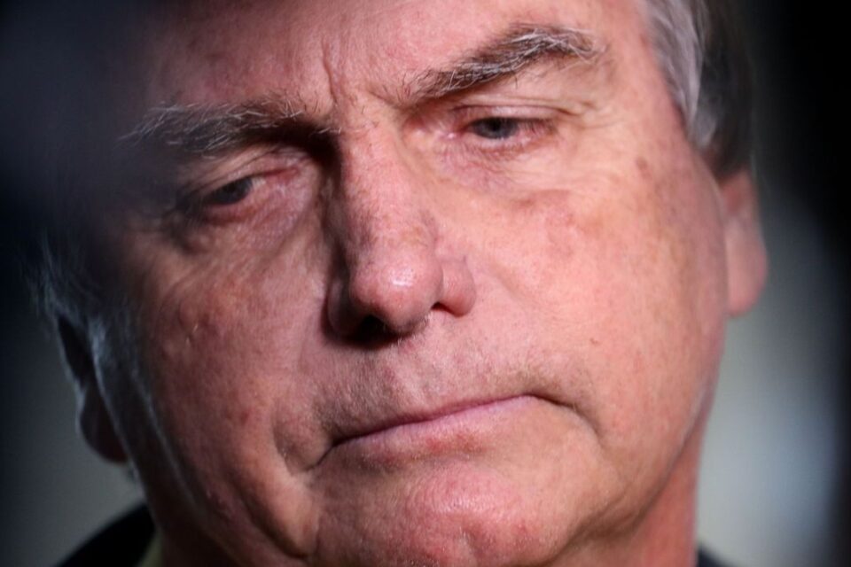 Ex-presidente está em prisão domiciliar "Capitão está triste, mas acreditando no Brasil", diz Ciro Nogueira após visitar Bolsonaro