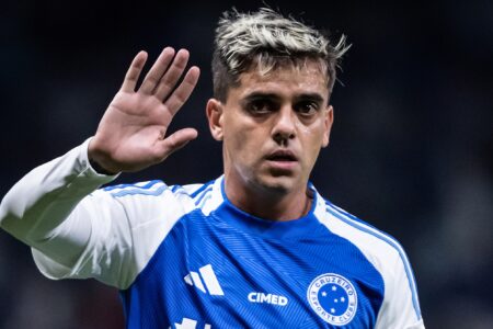 Fagner, lateral do Cruzeiro