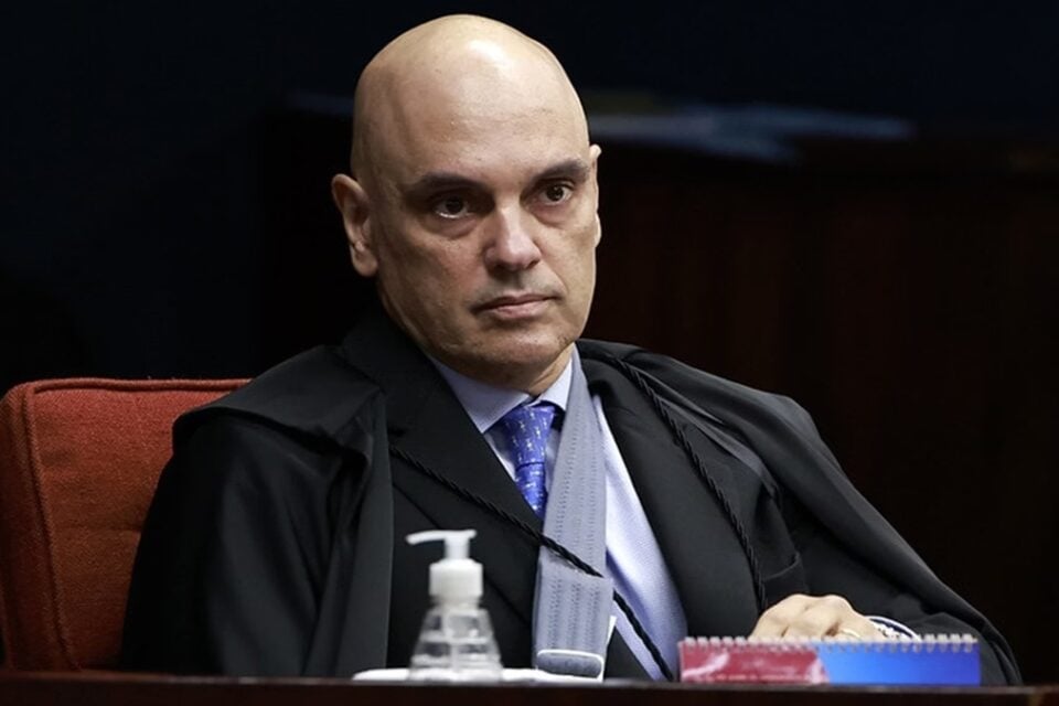 Moraes diz que bancos brasileiros podem sofrer punições se acatarem sanções dos EUA