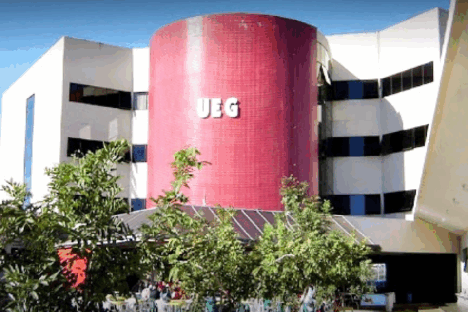 UEG abre seleção para 300 vagas remanescentes do Vestibular 2025/2