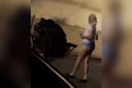 Bispo flagrado com calcinha e peruca loira diz que fazia 'investigação' (Foto: Reprodução)