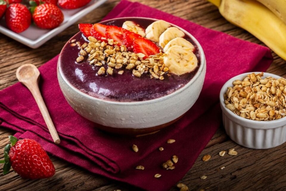 Açaí em Goiânia: os melhores lugares que você precisa conhecer Os melhores locais seja para tomar um açaí puro ou cheio de acompanhamentos