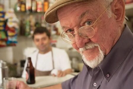 Morre no Rio de Janeiro o cartunista Jaguar, aos 93 anos; ele foi um dos fundadores de O Pasquim