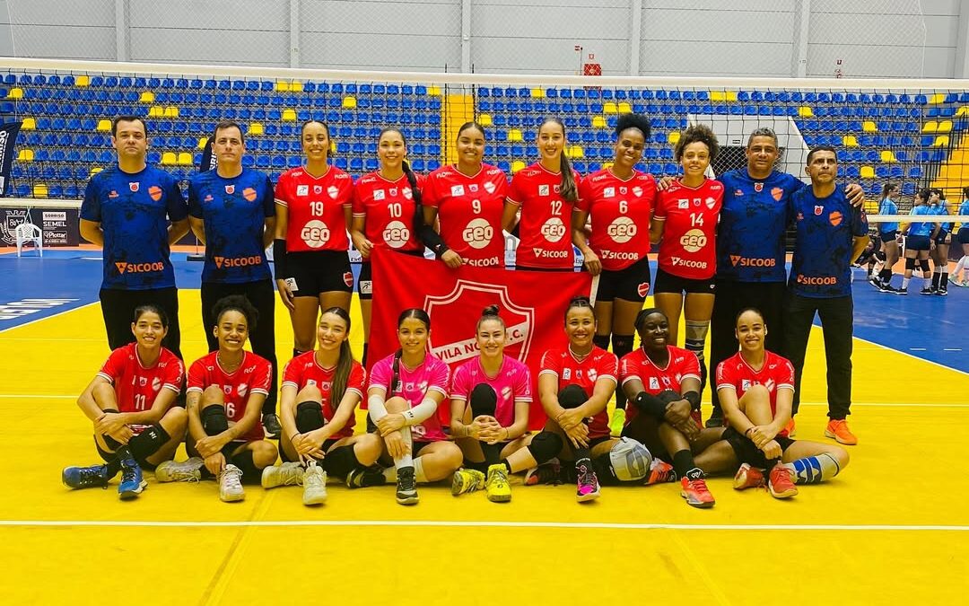 Equipe feminina de vôlei do Vila Nova