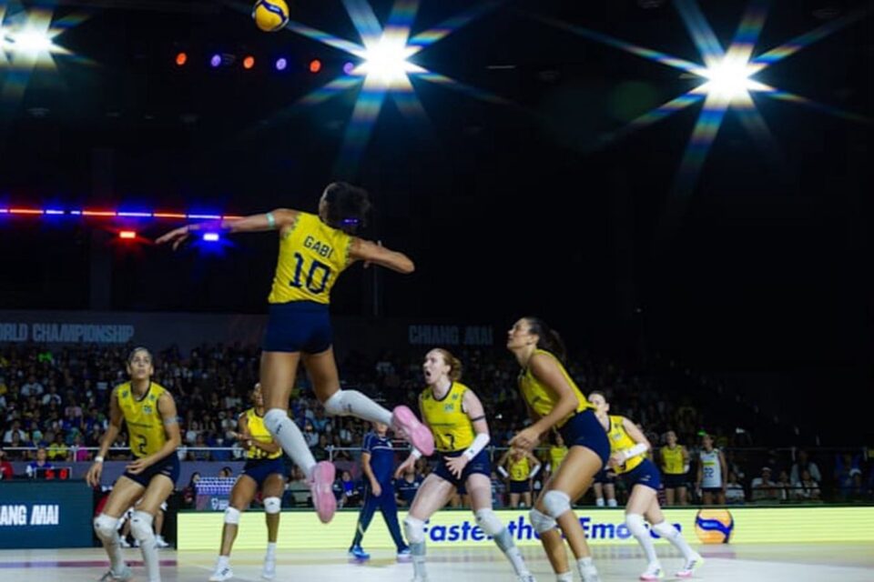 Brasil volta à quadra neste domingo (24/8) contra França pelo mundial