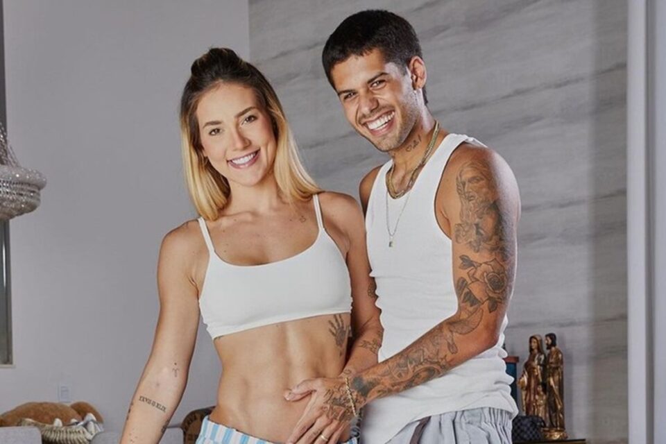 Filho de Leonardo responde se já beijou na boca após o fim do casamento Zé Felipe revela se há chances de reatar com Virginia Fonseca