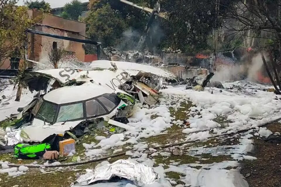 Um ano depois de tragédia da Voepass, familiares inauguram memorial